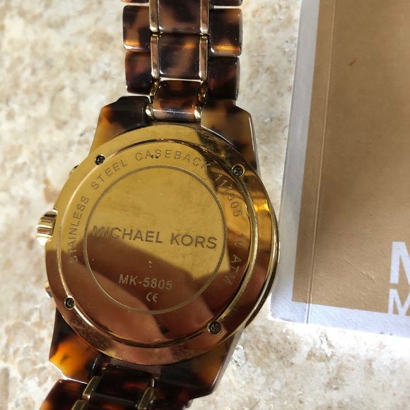 Michael Kors Tortoise Women\'s Watch main image 5